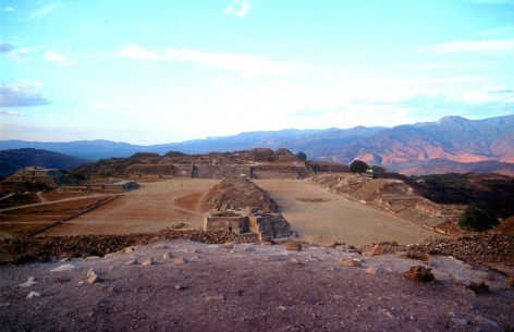 MEXIKO, Ruinen von Monte Alban, ehemals Hauptstadt der Zapoteken, Oaxaca, Weltkulturerbe der UNESCO